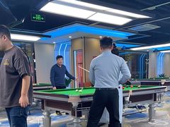 -出杆桌球俱乐部