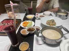 -红鼎豆捞·非遗鲍皇汤火锅(宝丰路店)