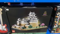 -逝水玩具折扣店