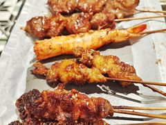 -何妹湿辣牛肉·粤式烧烤砂煲(桂雅路店)