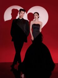 点击看大图 -至臻微拉婚纱摄影