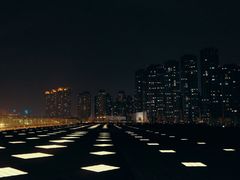 -南京眼步行桥