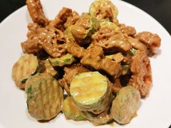 黄瓜拌油条-梅飞酒家(桑园路店)