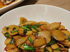 -艳阳天·非遗楚菜(武汉客厅店)
