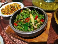 石锅扁豆丝-巴依兄弟西域美食(机场店)
