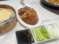 -梅利汴京烤鸭•开封豫菜地标店(东大街店)