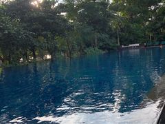 -三亚湾海居铂尔曼度假酒店