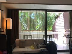 -三亚湾海居铂尔曼度假酒店