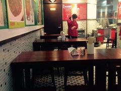 大堂-陈光记烧腊(长寿路店)