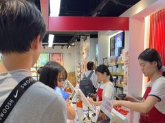 -好特卖HotMaxx(杭州滨江宝龙城店)