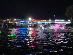 -亚龙湾中心广场