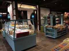 面包甜点陈列柜-桃源村(老门东店)