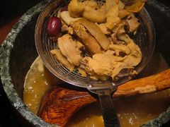 -芸山季·云南山珍菌火锅(人民广场来福士店)