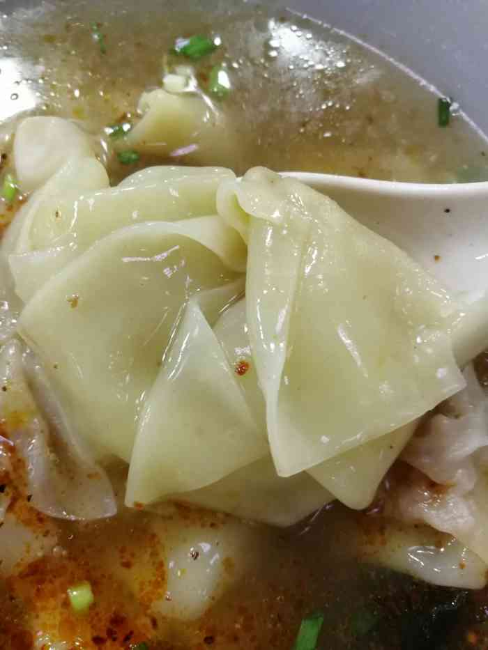 安庆馄饨店-"路过的时候看到生意挺火爆,买一份带回去尝.