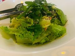 黑松露牛油果蔬菜沙拉-BONAZZA 意大利餐厅