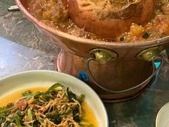土司铜锅油焖鸡-浩海火烧云傣家菜(京广店)