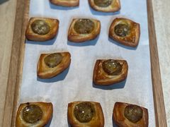-VERIE BAKEHOUSE