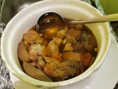 雪梨无花果炖猪肺-大树头·花园餐厅(市桥店)