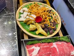 -老渔家·白族·石板烧·野生菌火锅(古城中心店)