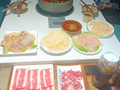 -贵府酸汤牛肉火锅·贵州老字号(飞山街店)