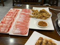 -五味缘小郡肝串串火锅(泛悦城市奥特莱斯店)