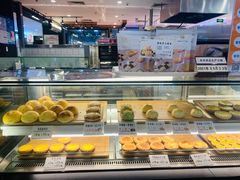 面包甜点陈列柜-芳叔(东方宝泰店)