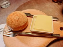 冰镇迷你菠萝油-来龙里 精致 东南亚餐室(万象城店)