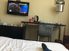 -昆明朗威酒店(昆明站火车站双桥夜市风情街店)