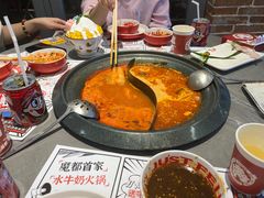 -生活如沸·顺德水牛奶火锅(大学路店)