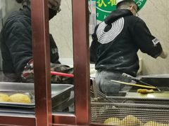 -认准地传统烫面炸糕