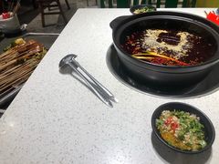 -钢管厂五区小郡肝串串香(蜀都万达店)