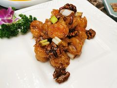 -南京悦客假日酒店