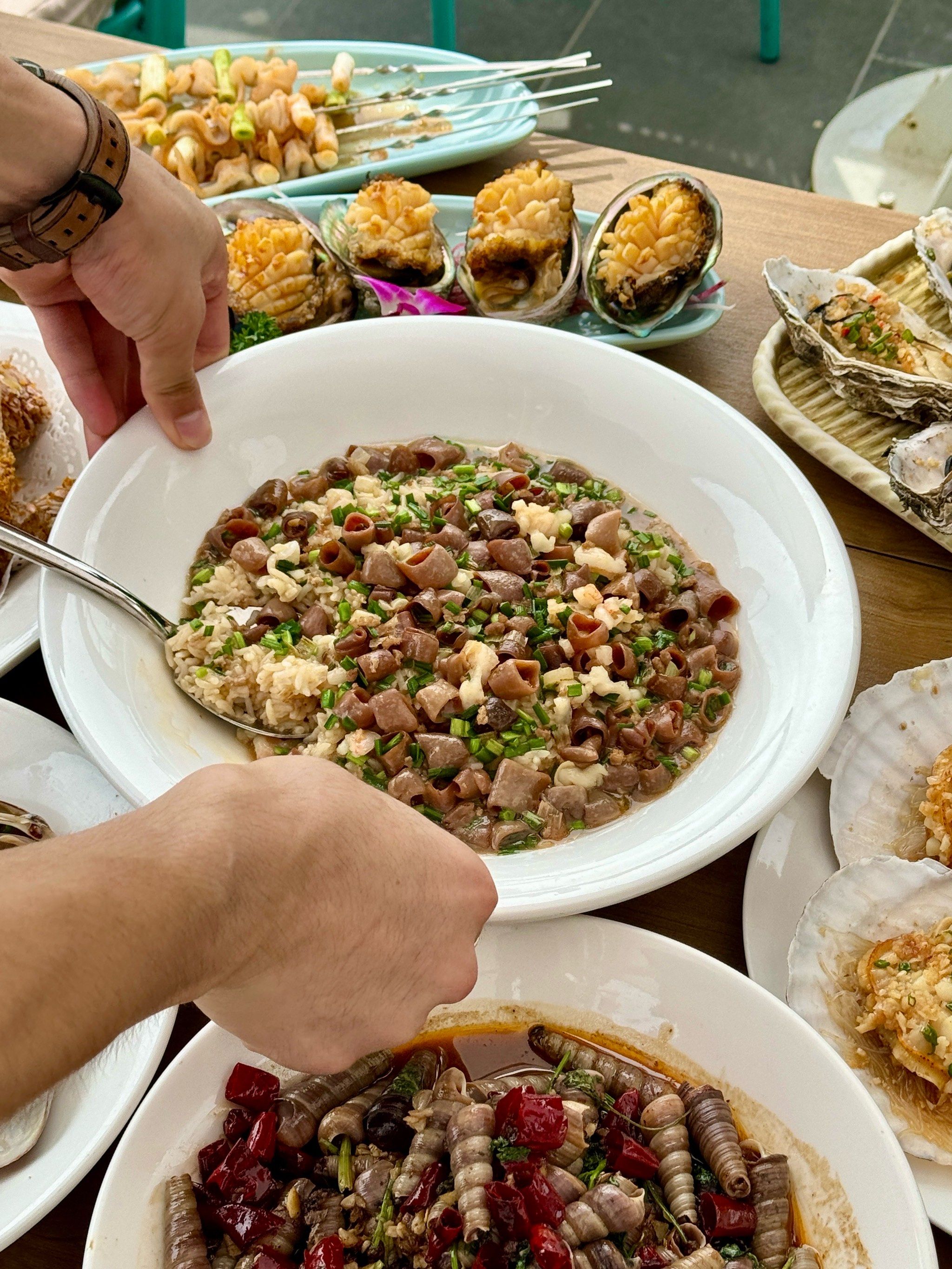 在海边吃海鲜巨过瘾❗❗❗❗