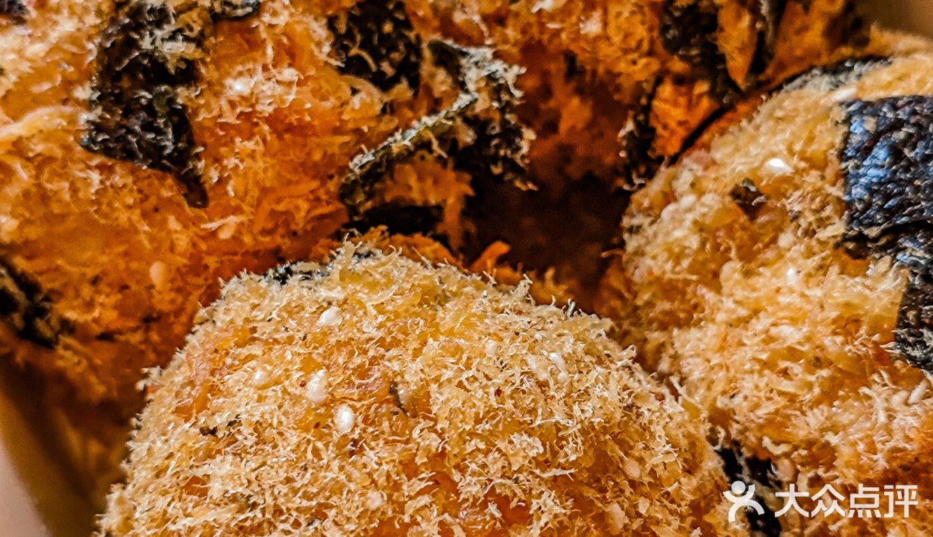 一口上瘾的大酥生，凤梨酥和肉松小贝简直yyds❗