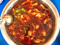 -云溪河冷锅鱼(成都玉林小吃街店)