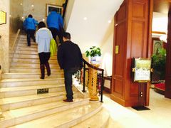 -山明水秀大饭店