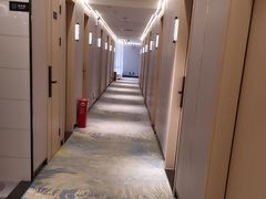 -网鱼电竞酒店(深圳福田石厦地铁站店)
