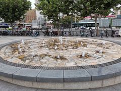 门口喷泉-光启城时尚购物中心