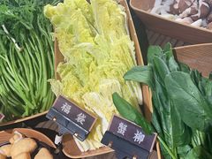 -牛YO寿喜烧·铁板烧和牛火锅自助(市府恒隆店)