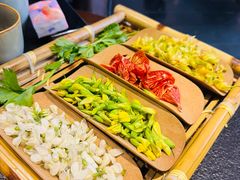 -菌自由丨野生菌火锅特色庭院餐厅(丽江古城店)