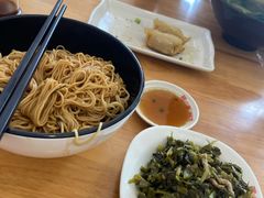 -小姜锅贴(凤凰街店)