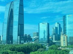 -中茵皇冠假日酒店·棕榈岛湖畔餐厅