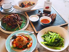 -小白的·非遗东方烤乳猪·海南菜连锁餐厅(椰梦长廊外贸路店)