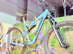 -迪卡侬(西三旗店)