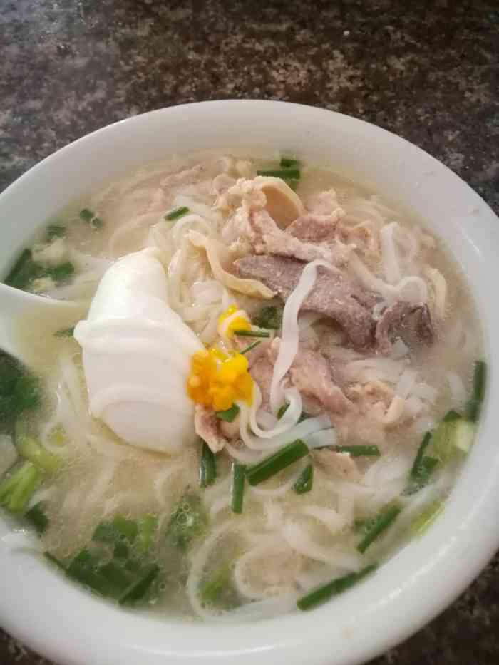 万宁正宗后安粉汤-"当地特色的一家店 海南这边 不脏不好吃 .