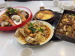 -老东镇啤酒屋海鲜加工·蒸汽海鲜·海鲜烧烤(台东店)