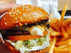 -The Habit Burger Grill 哈比特汉堡(复兴soho店)