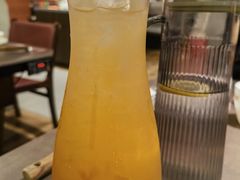 -锅飘飘·东北铁锅炖(雨花客厅店)