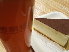 -焙丽拾光(麦凯乐直营店)