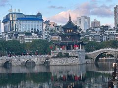 -包整·丝娃娃(一览甲秀楼风景店)